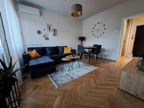 Ema's Cosy apartment